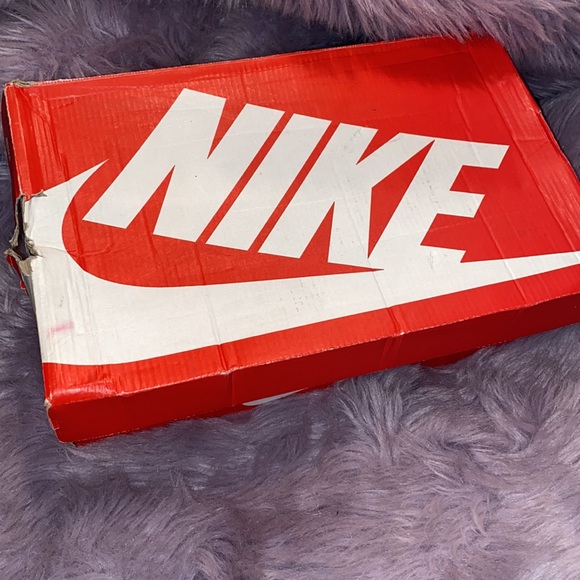 AIR MAX 90 HYP QS WOMEN SHOES (W) - Picture 3 of 9